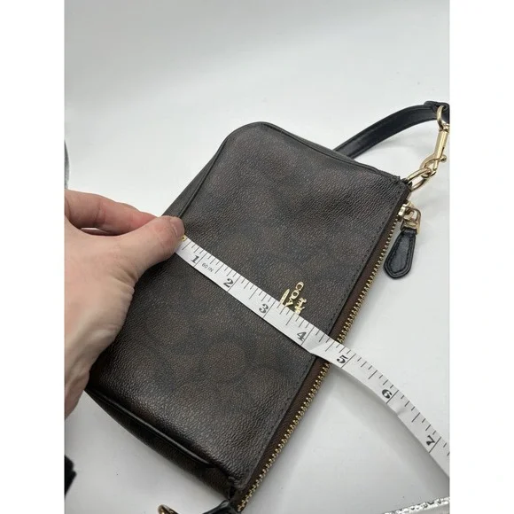 Coach Nolita 19 Women's Brown Leather Handbag ZIP Bag READ - Picture 9 of 10